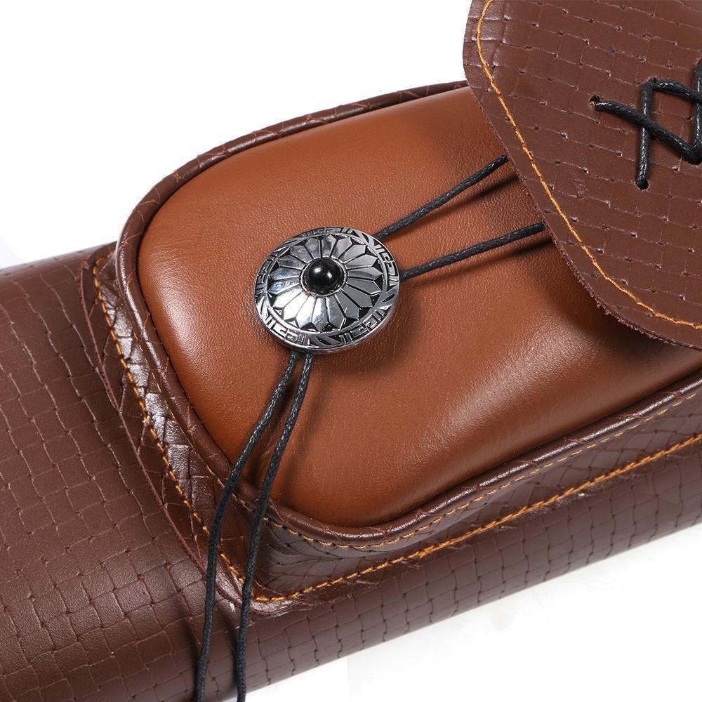 Traditional bow and arrow quiver